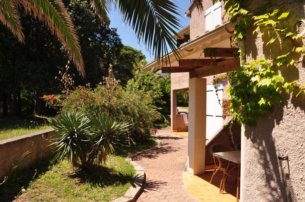 Sole E Mare Lejlighedshotel Santa-Maria-Poggio  Eksteriør billede