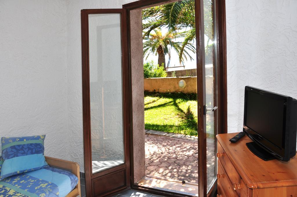 Sole E Mare Lejlighedshotel Santa-Maria-Poggio  Værelse billede