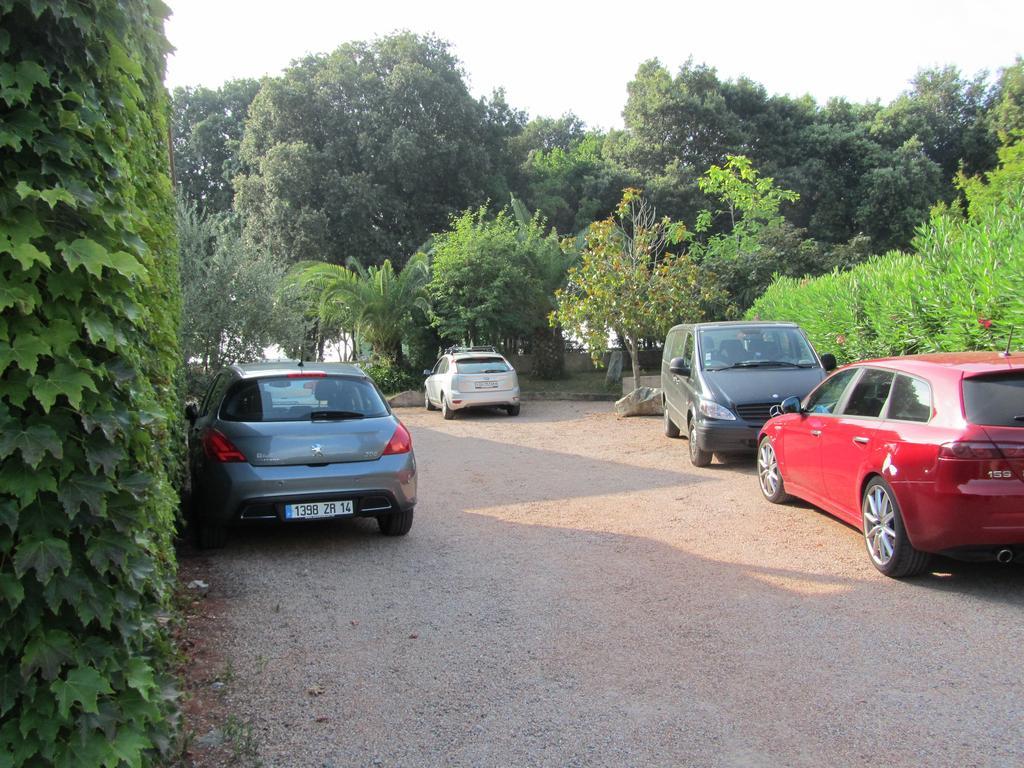Sole E Mare Lejlighedshotel Santa-Maria-Poggio  Eksteriør billede