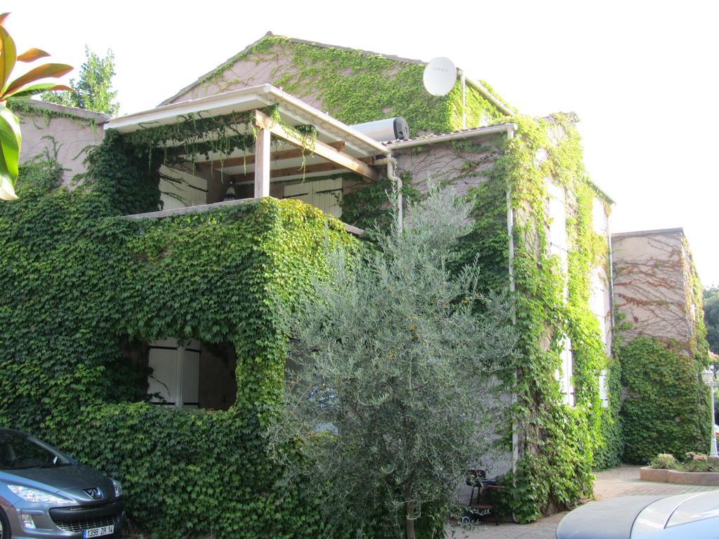 Sole E Mare Lejlighedshotel Santa-Maria-Poggio  Eksteriør billede