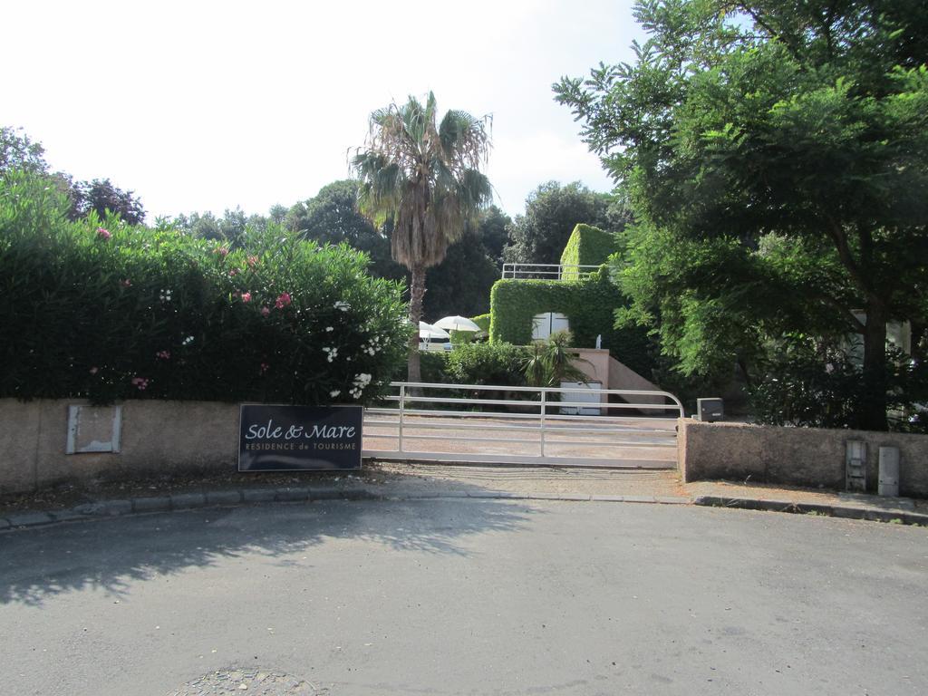 Sole E Mare Lejlighedshotel Santa-Maria-Poggio  Eksteriør billede